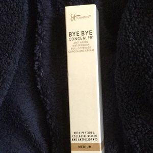 it cosmetics Bye Bye concealer